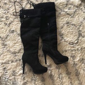 Bertinni black high heel boots 👢